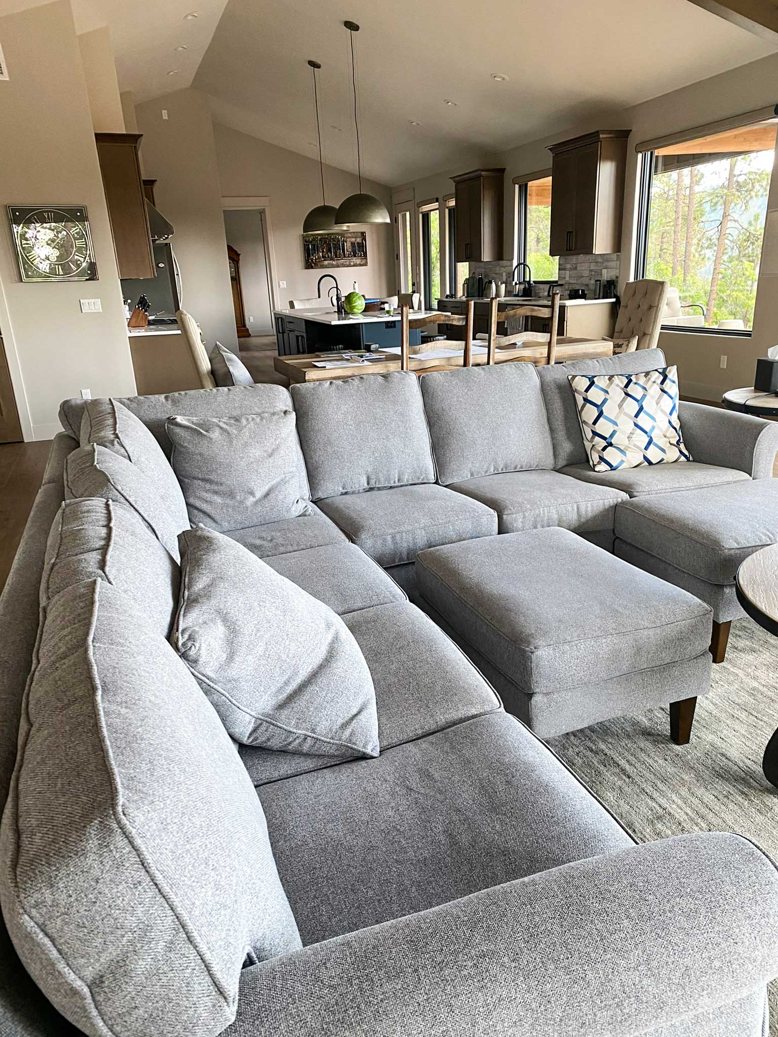 incline-ct-om-design-new-build-living-room-kitchen