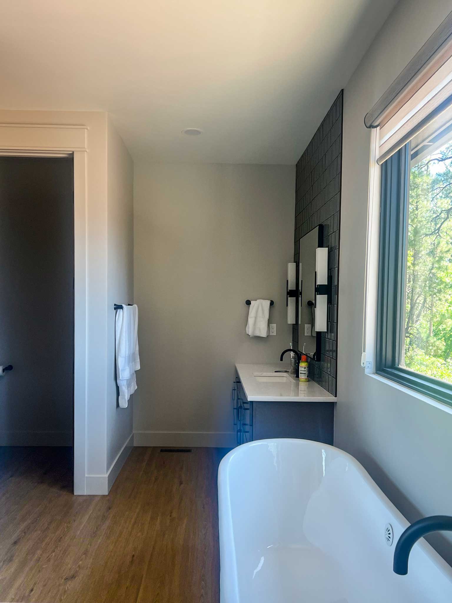 incline-ct-om-design-new-build-modern-bathroom-